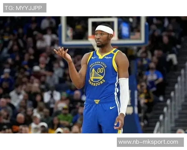 库明加选择低调处理勇士薪资调整引发媒体热议