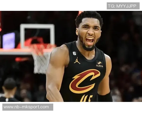 米切尔单节爆发斩获16分全场贡献24分5板5助4断展现全能表现 米切尔单节爆发斩获16分全场贡献24分5板5助4断展现全能表现