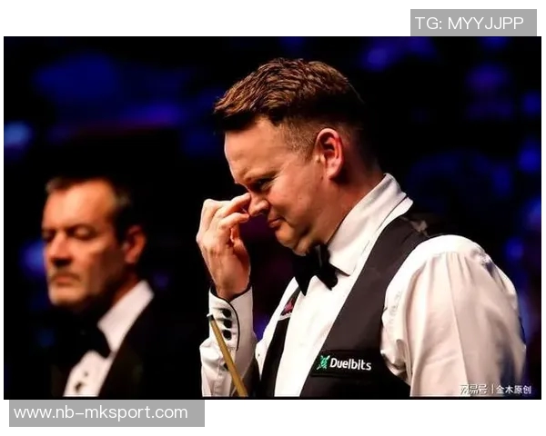 墨菲表现抢眼16投7中斩获20分4篮板4助攻2抢断三分球命中率高达40 墨菲表现抢眼16投7中斩获20分4篮板4助攻2抢断三分球命中率高达40