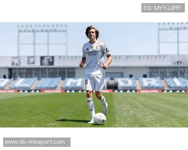 皇马欲抢先签约19岁斯米特估值高达6000万欧元成为重点目标