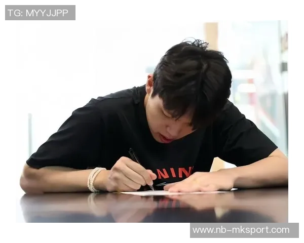 杨瀚森出战仅3分钟5天4赛遭遇进攻机会被判无效的尴尬经历